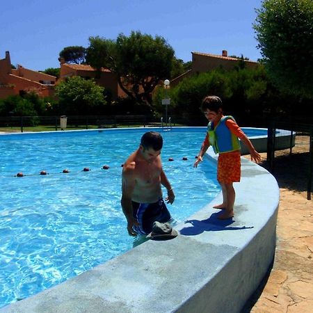 Capibay Six-Fours-les-Plages Exterior foto
